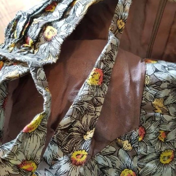 French Connection Floral Peplum Top - Size 4 - Picture 6 of 8